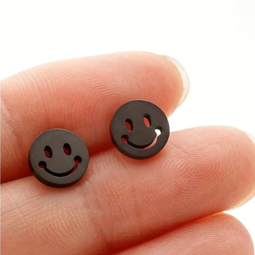 Black Stainless Steel Smiley Face Stud Earrings